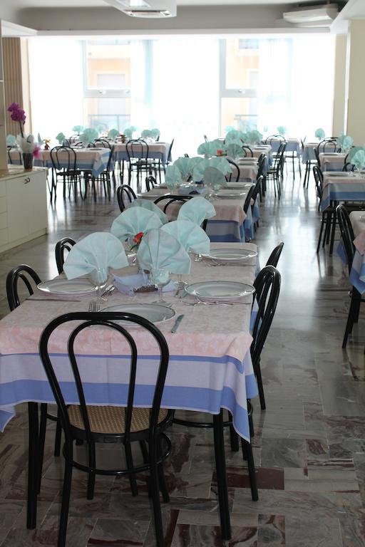 Hotel San Paolo ริมินี ภายนอก รูปภาพ