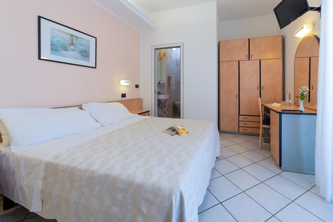 Hotel San Paolo ริมินี ภายนอก รูปภาพ