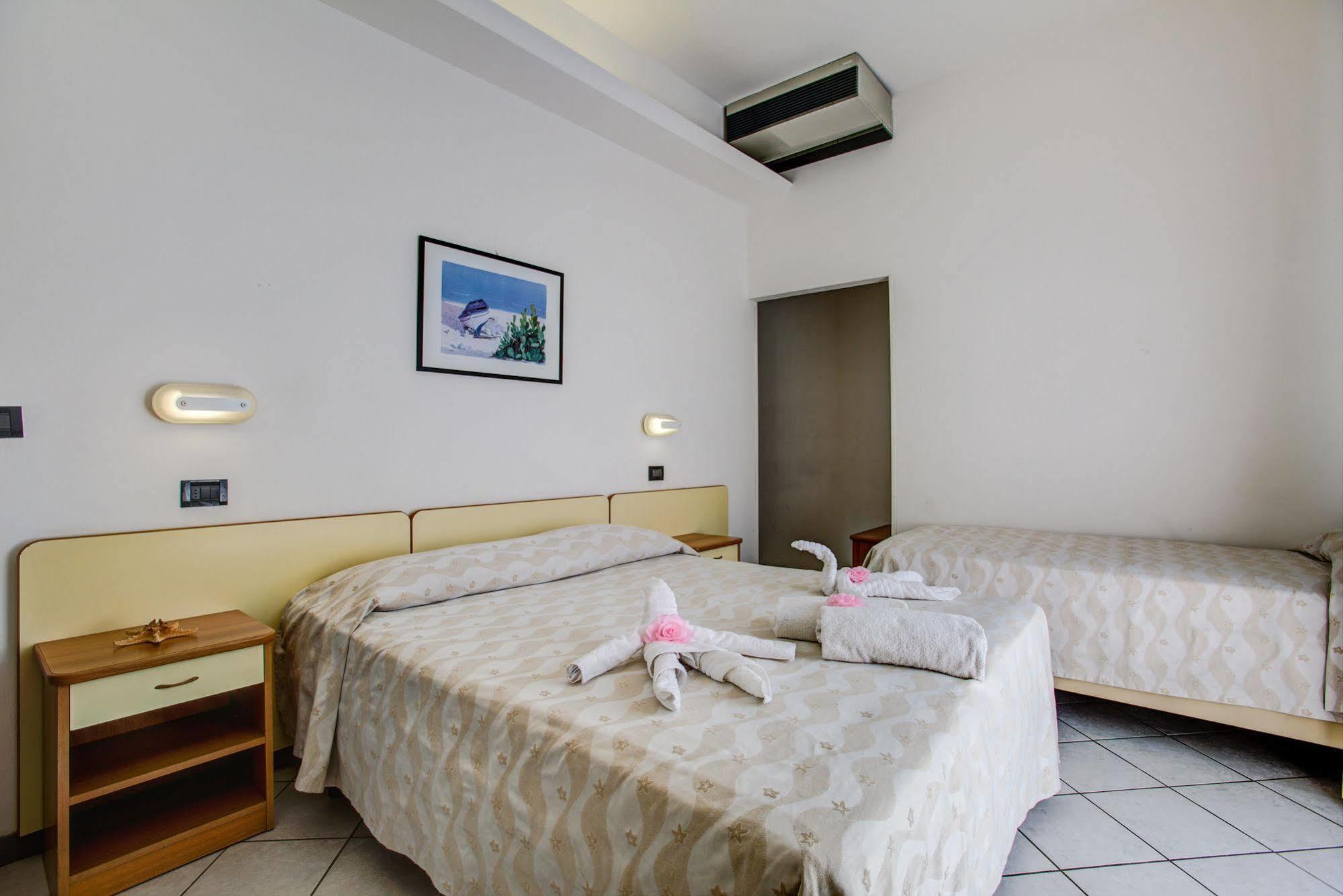 Hotel San Paolo ริมินี ภายนอก รูปภาพ
